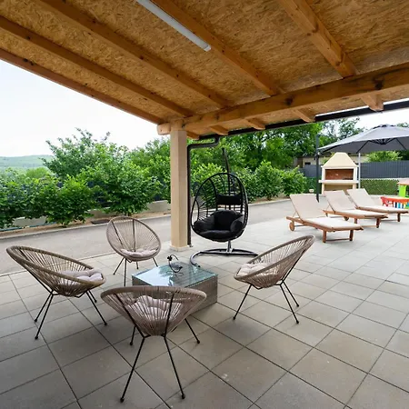 Holiday home Kuca Za Odmor Sliskovic *